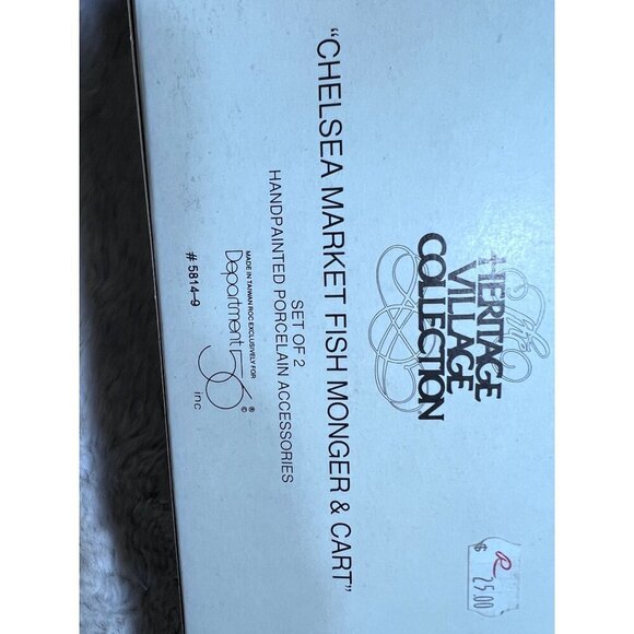 Department 56 Heritage Village Collection Chelsea Market Fish Monger & Cart - Picture 3 of 7